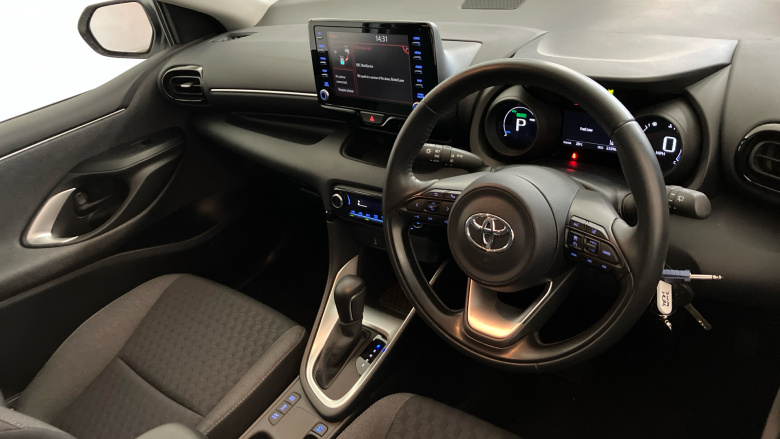 Toyota Yaris 1.5 Hybrid Design 5dr CVT Hybrid Hatchback